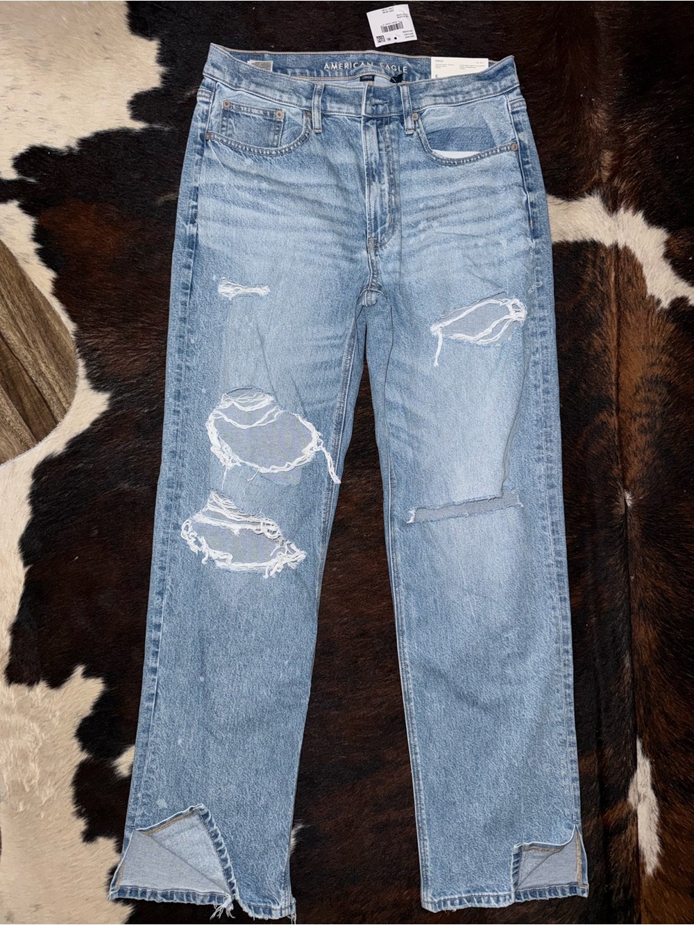 American Eagle Outfitters Light Blue Distressed Women's Straight Jeans